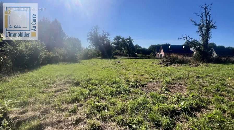 Terrain à PONT-L&#039;EVEQUE