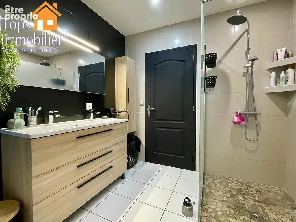 Maison plain-pied sans travaux, avec piscine, deux garages et terrain au calme - photo 13