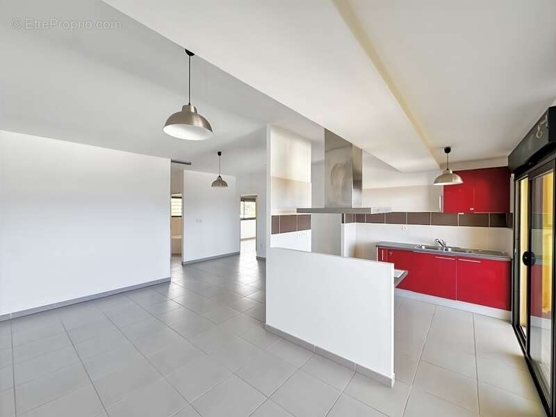 Appartement à SAINT-DENIS