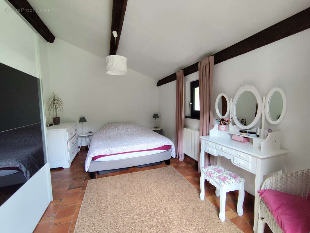 Maison à LE CHAMBON-SUR-LIGNON