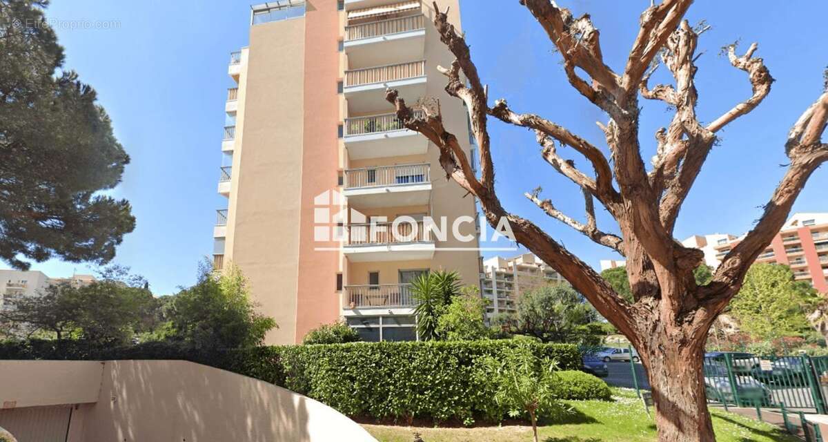 Appartement à LE CANNET