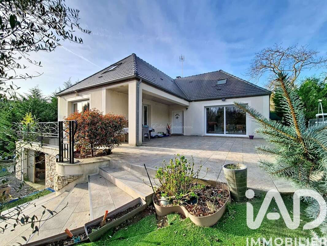 Photo 2 - Maison à CORMEILLES-EN-PARISIS