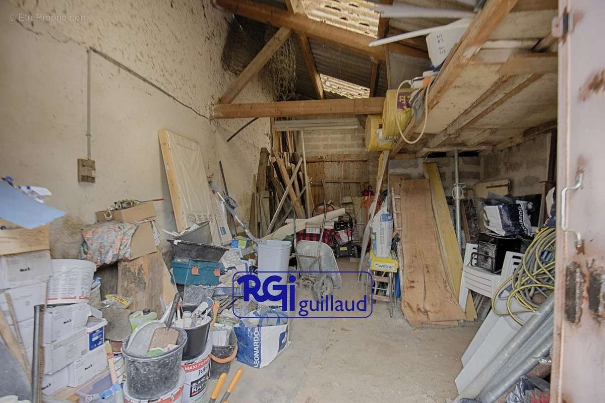 Maison à SAINT-DIDIER-DE-LA-TOUR