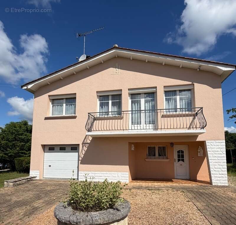 Pranzac. Maison 95 m² sur sous-sol avec garage - photo 14