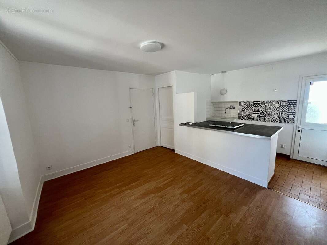 Appartement à BRUYERES-LE-CHATEL