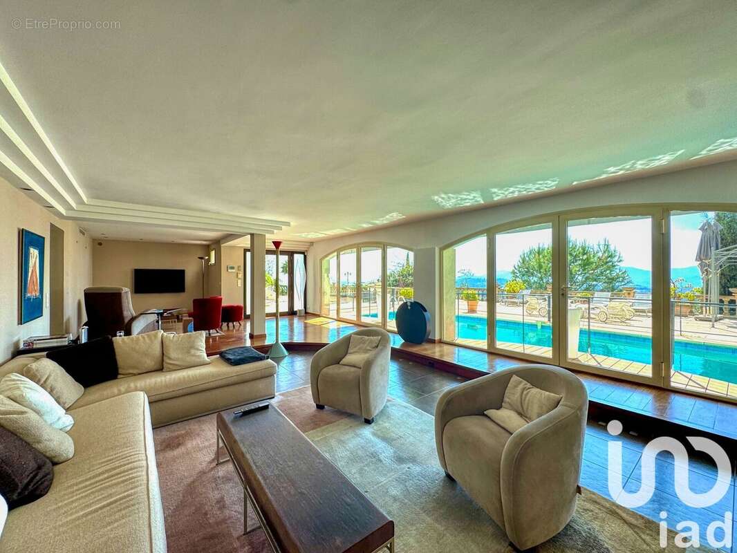 Photo 7 - Maison à MOUGINS