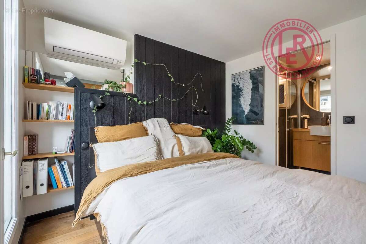 Appartement à PARIS-10E