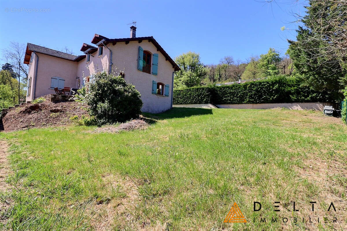 Maison à MIRIBEL