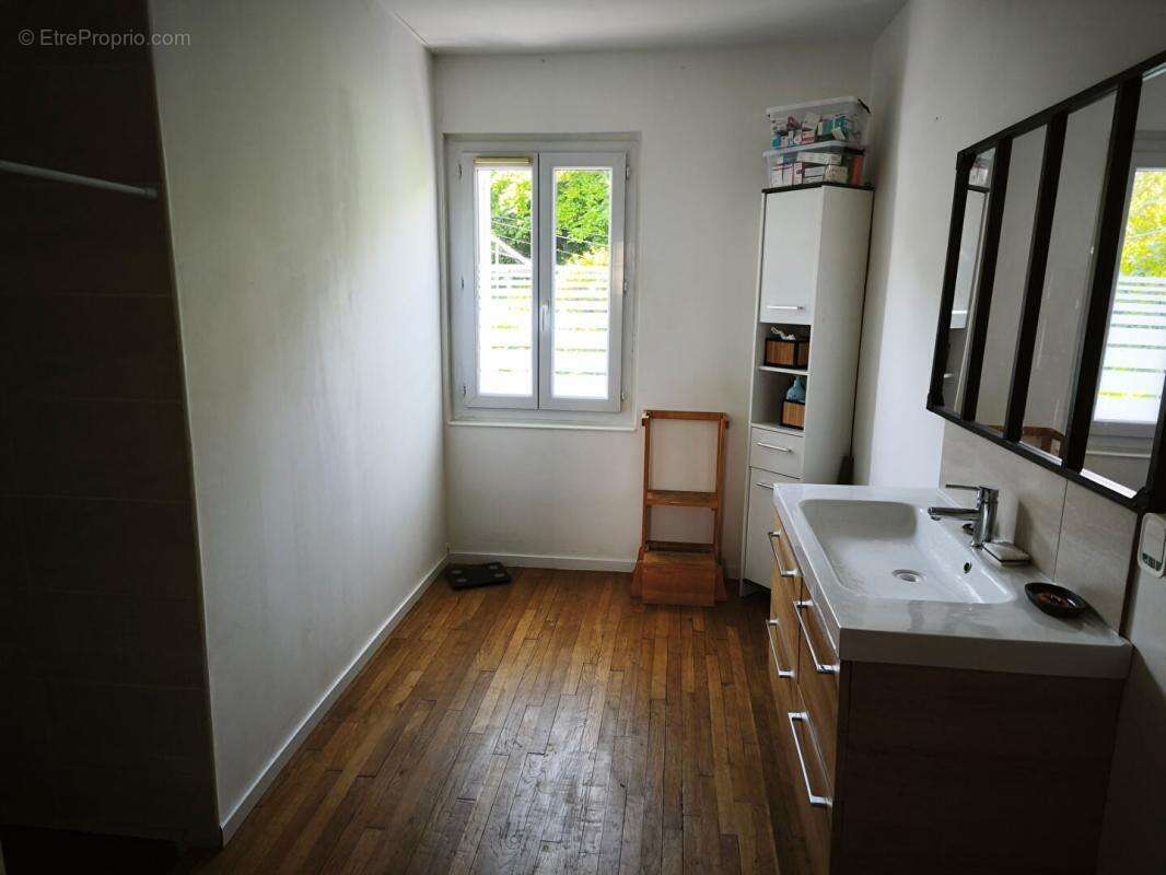 Maison Tulle 4 pièce(s) 135 m2 + appartement  T2 42 m² - photo 7