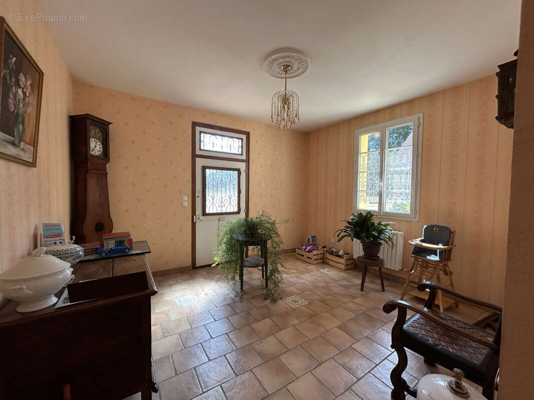 Propriété 2,2 ha avec étang, ancien corps de ferme, parc aboré, prairie - photo 10