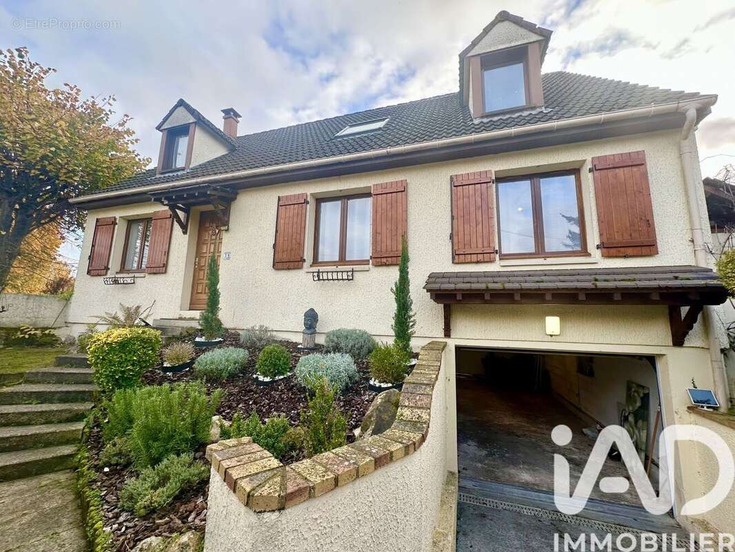 Photo 2 - Maison à LONGPONT-SUR-ORGE