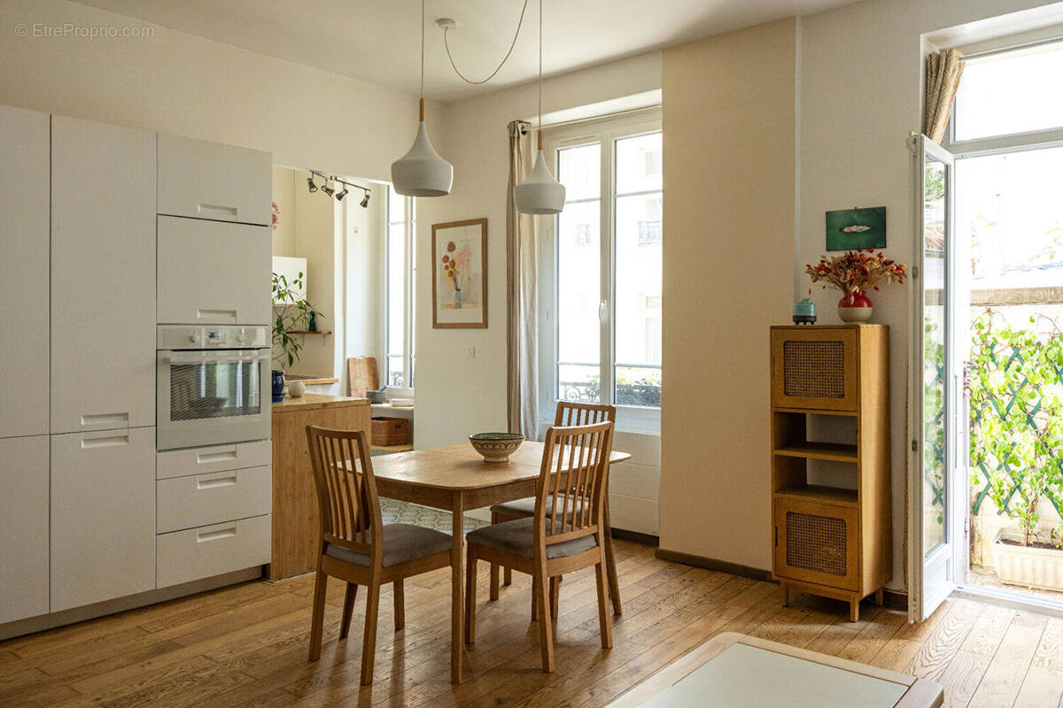 Appartement à PARIS-12E