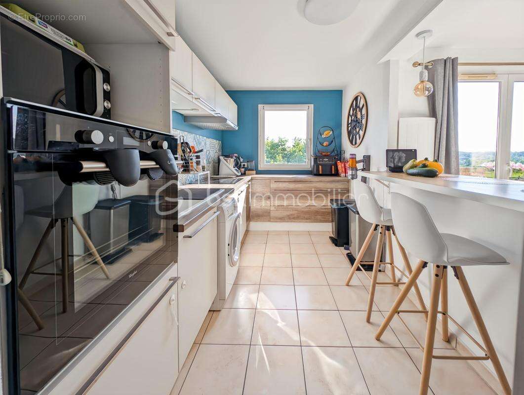 Superbe appartement t3 dernier etage avec ascenseur balcon et deux parkings / dpe c - photo 7