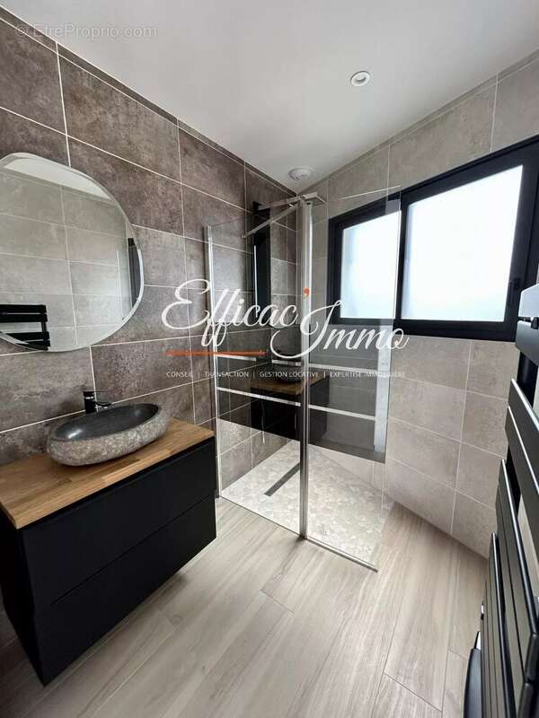 Magnifique villa 3 faces avec piscine et garage - photo 14