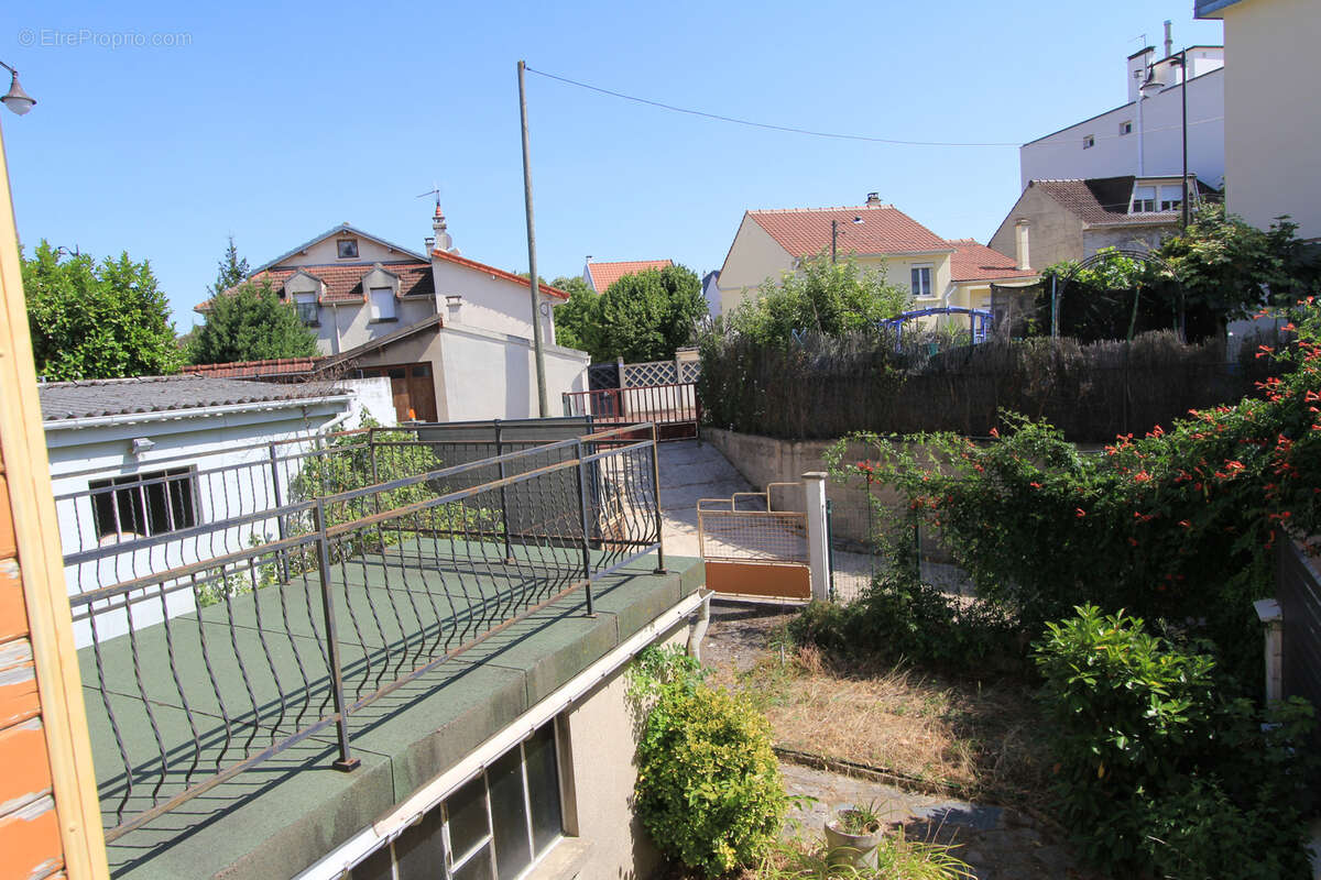 Maison familiale avec jardin et garage   Fonctionnelle et lumineuse - photo 3