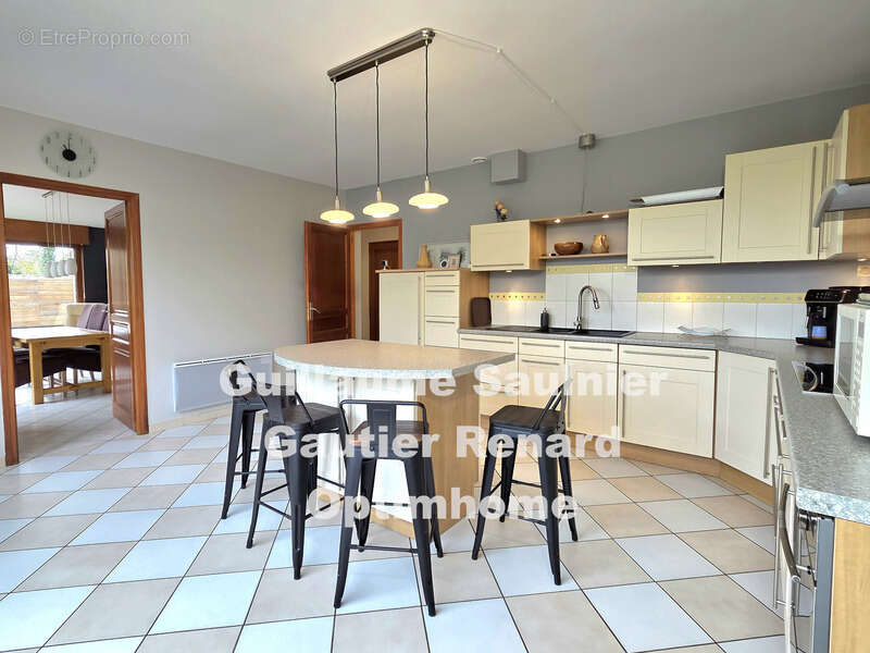 Maison à TILLOY-LEZ-MARCHIENNES