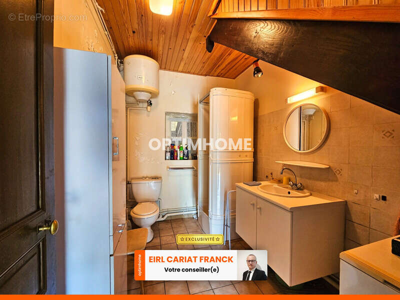 Maison à SAINT-ETIENNE-DE-FURSAC