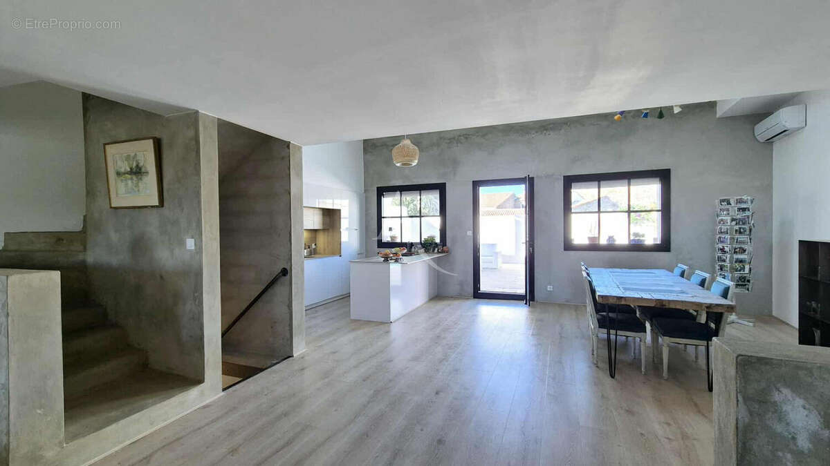 Maison à BALARUC-LE-VIEUX