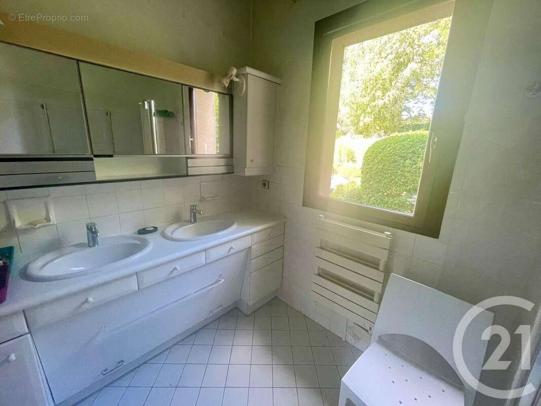 Maison à DAMMARTIN-EN-GOELE