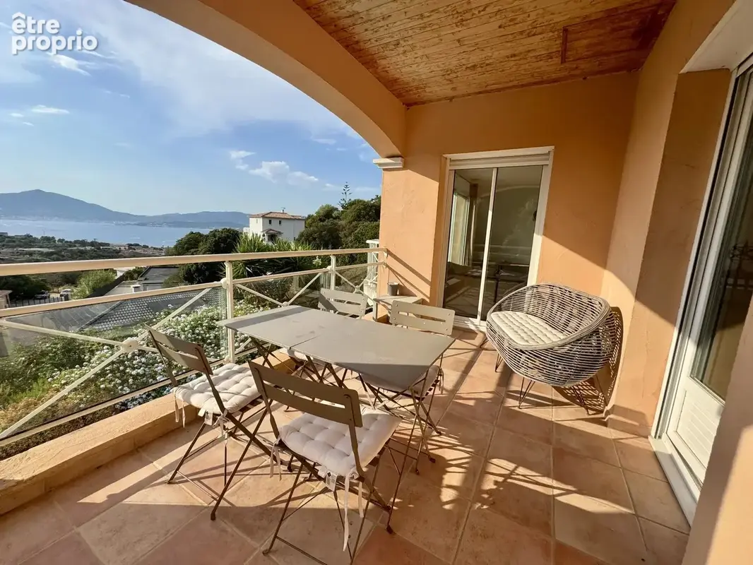 Porticcio – villa avec piscine et vue panoramique sur le golfe d’ajaccio - photo 18