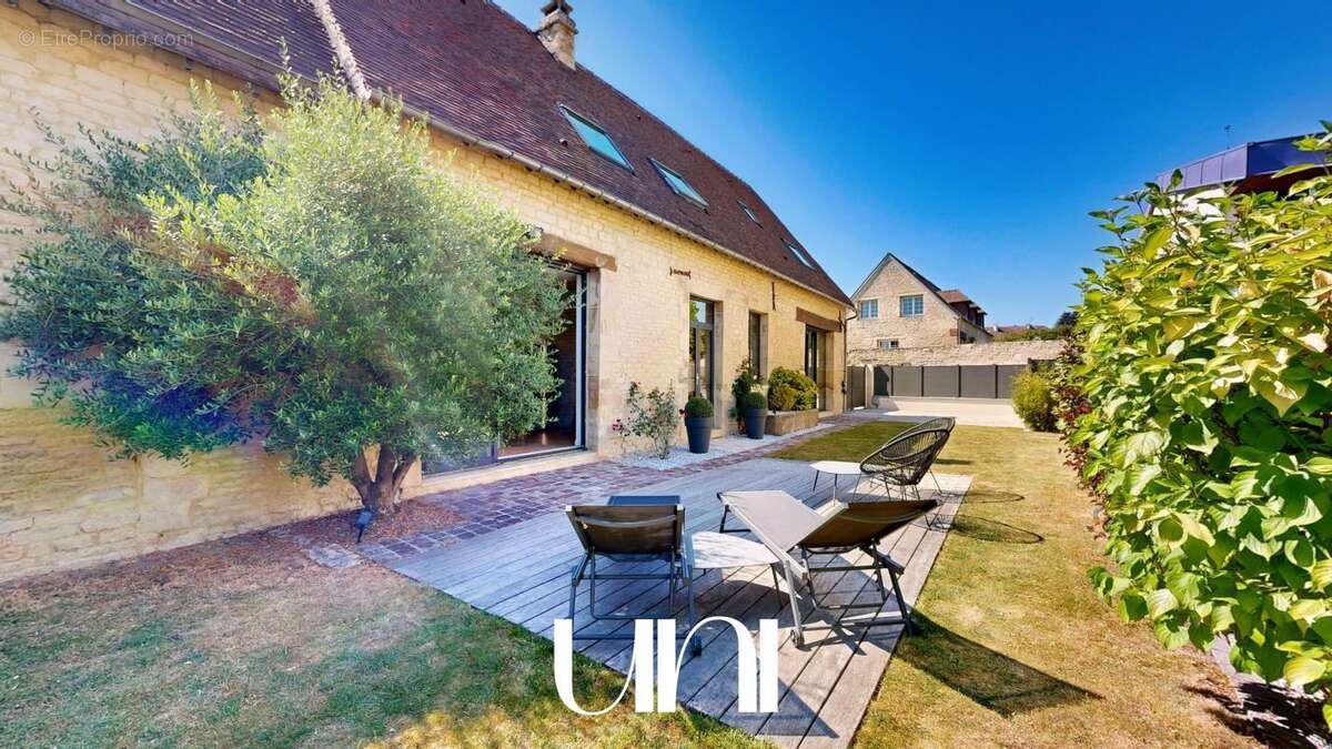 Maison à BRETTEVILLE-SUR-ODON