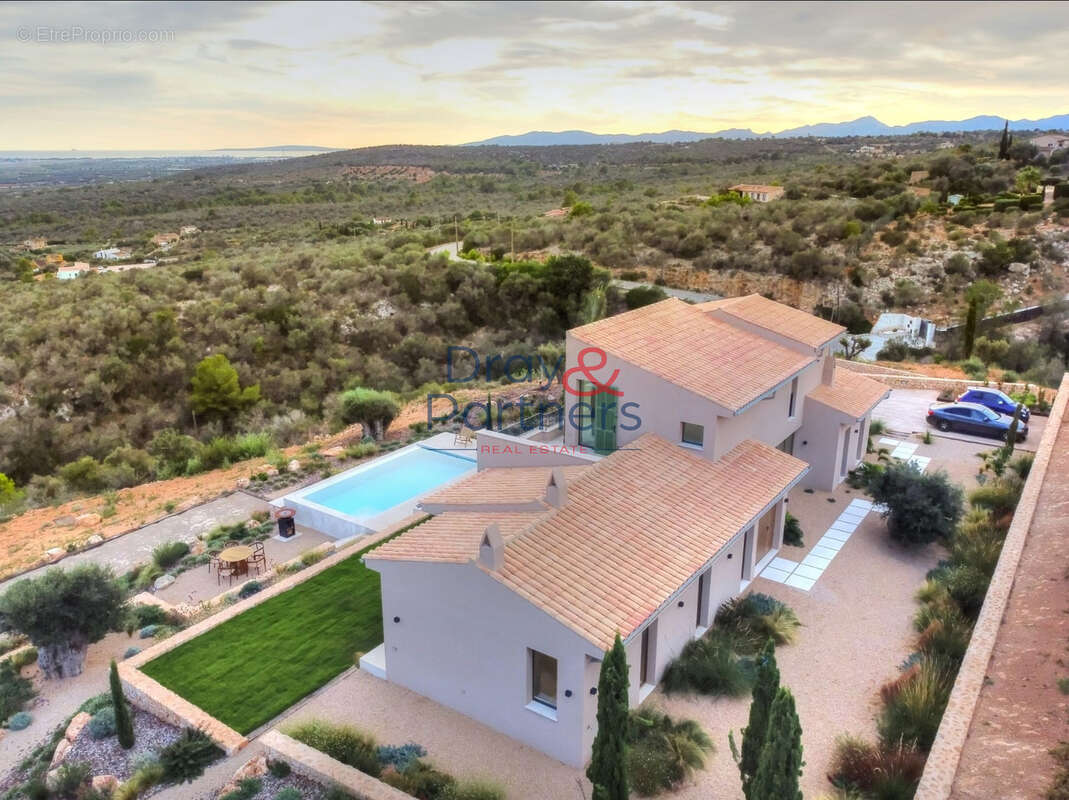 Maison à ISSAMOULENC