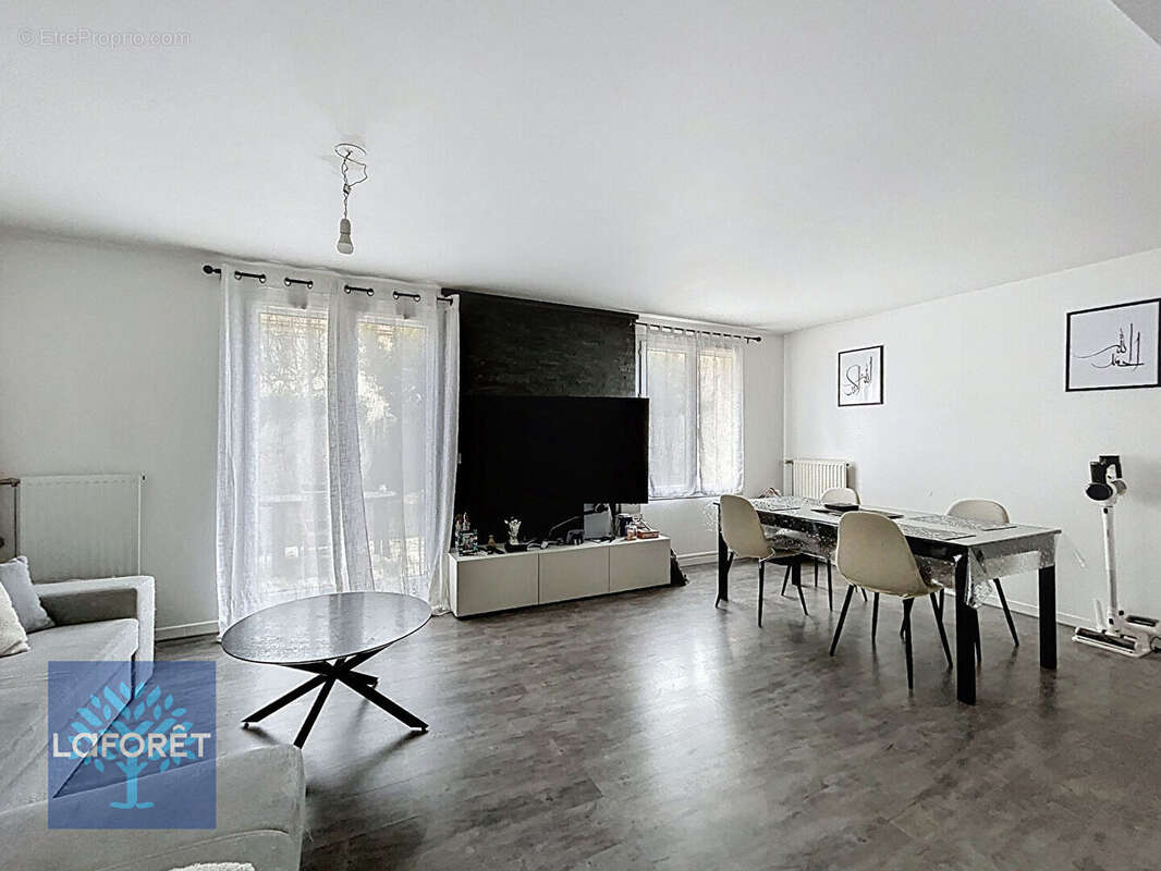 Maison à RIS-ORANGIS