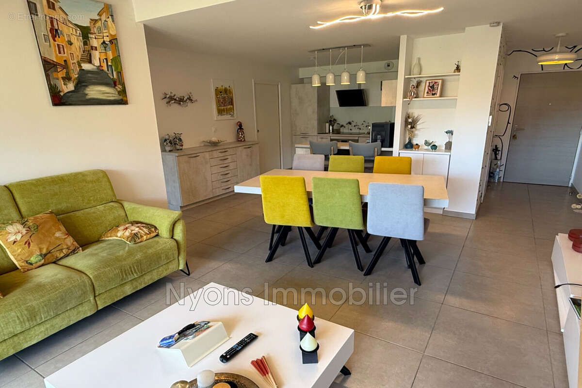Appartement à NYONS