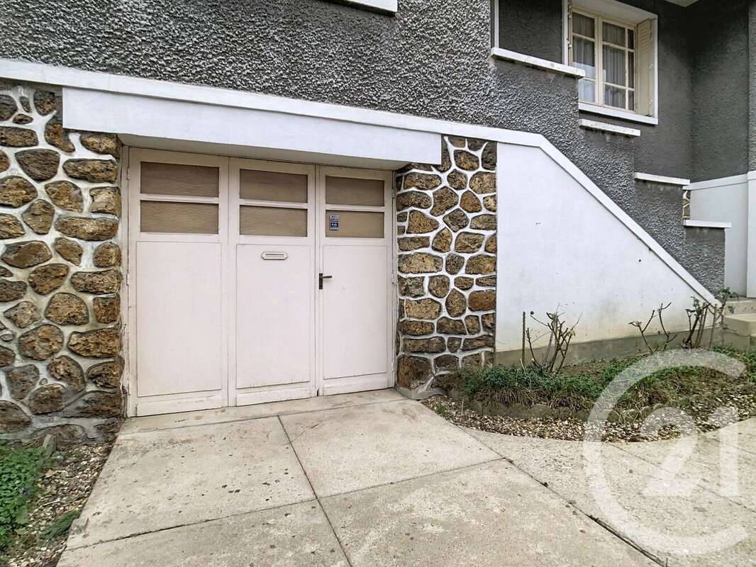 Photo 2 - Maison à THIAIS