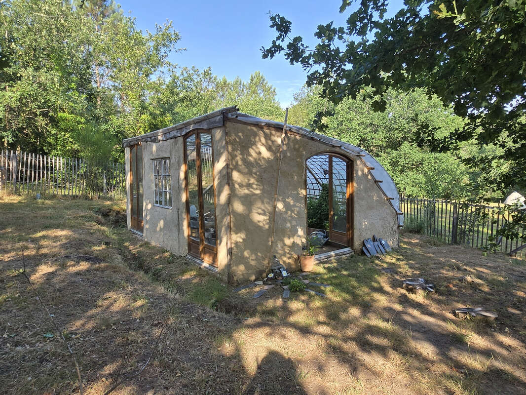 Ensemble de 3 habitations sur un parc de 2ha76 avec étang! - photo 45