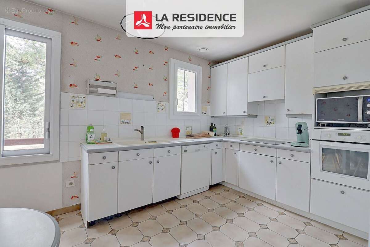 Maison à VERNEUIL-SUR-SEINE