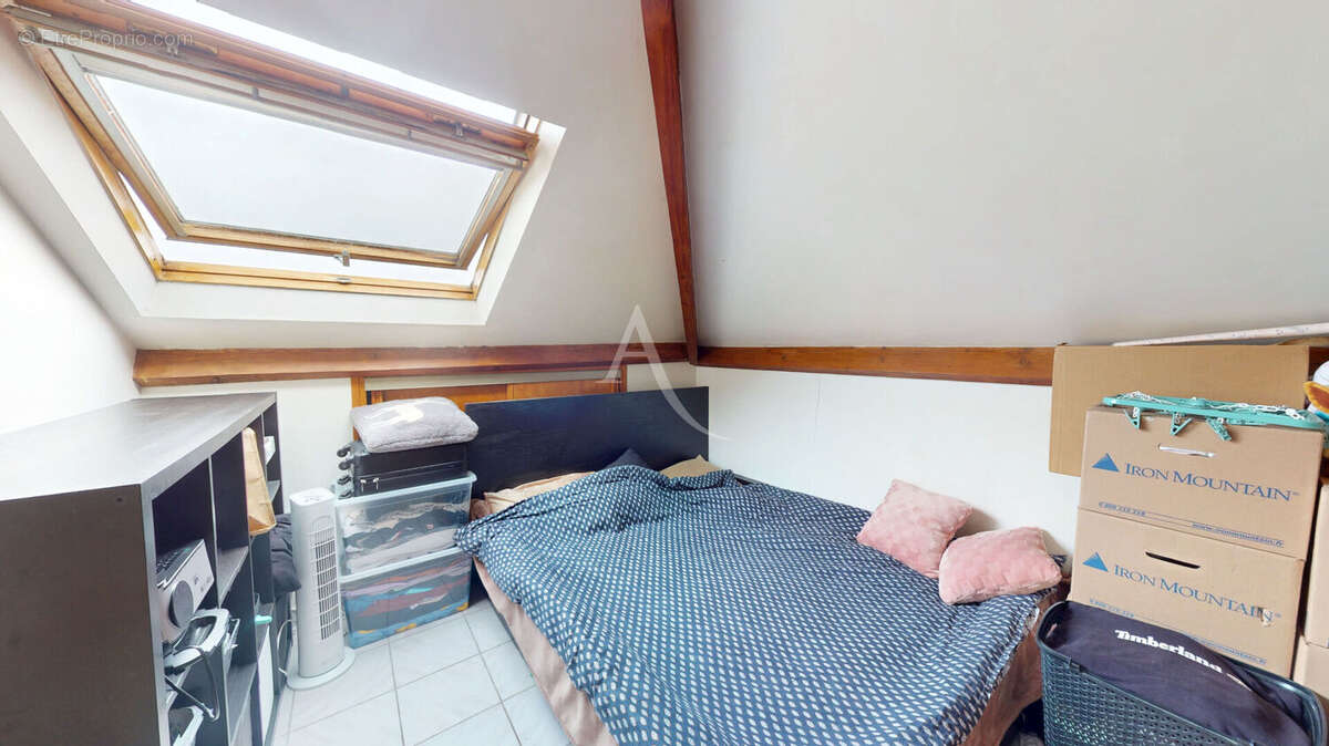 Appartement à PARAY-VIEILLE-POSTE