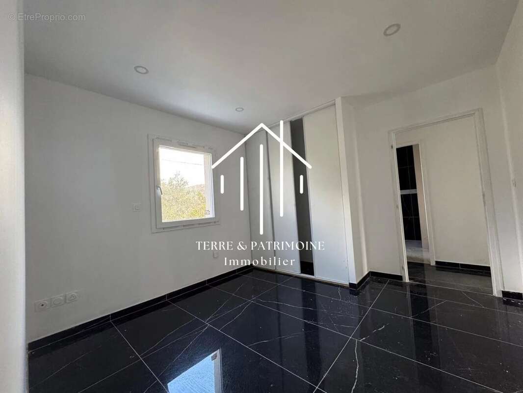 Maison à LACHAPELLE-SOUS-AUBENAS