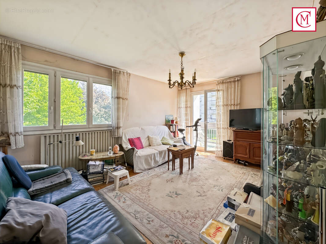 Appartement à MEYLAN