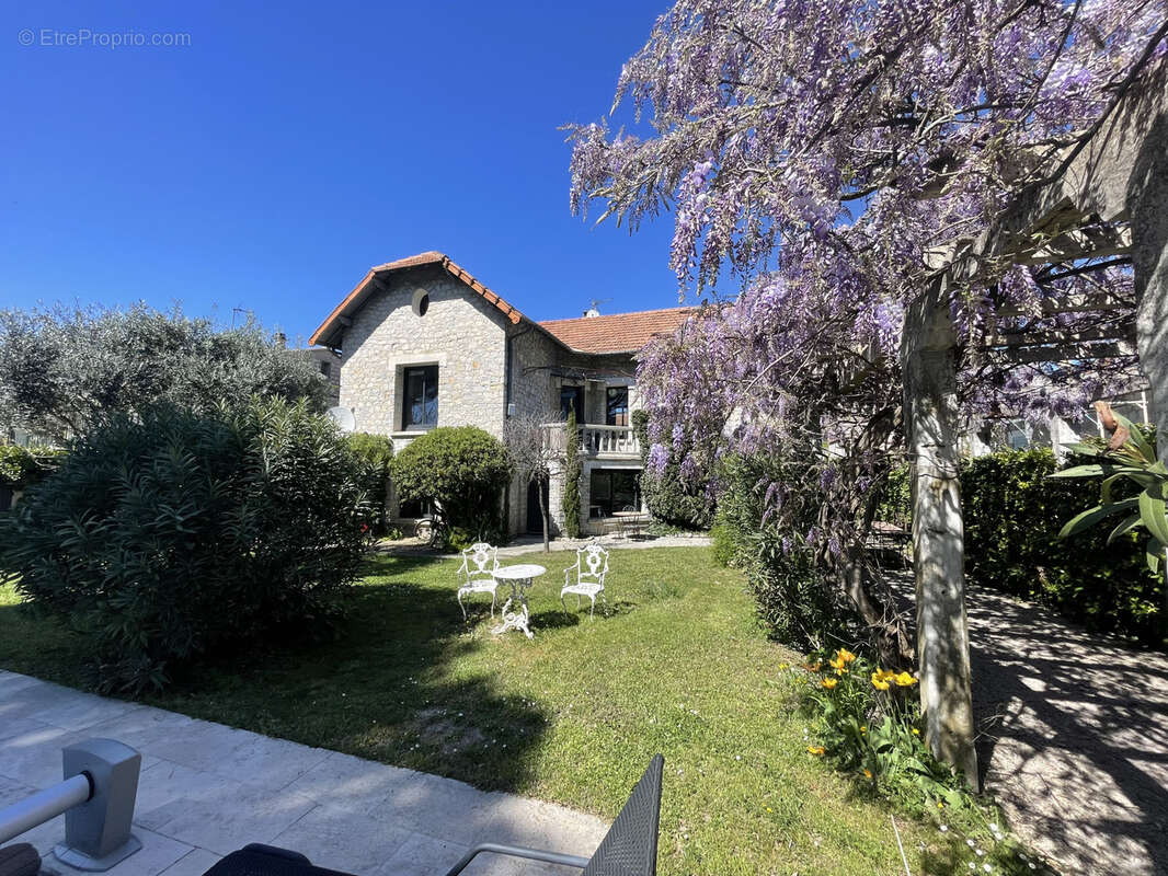 Maison à VAISON-LA-ROMAINE