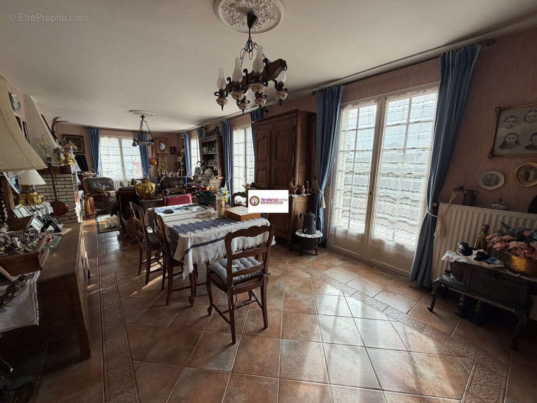 Maison 143 m² à Le Mele-Sur-Sarthe  - photo 3