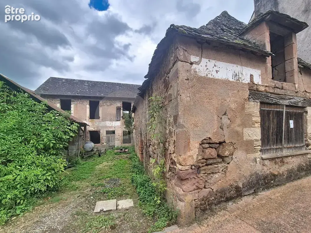 Ancienne bâtisse en pierre à rénover – Beau potentiel en Périgord Noir (24) - photo 2