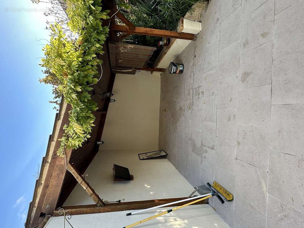 Maison à ISSOU