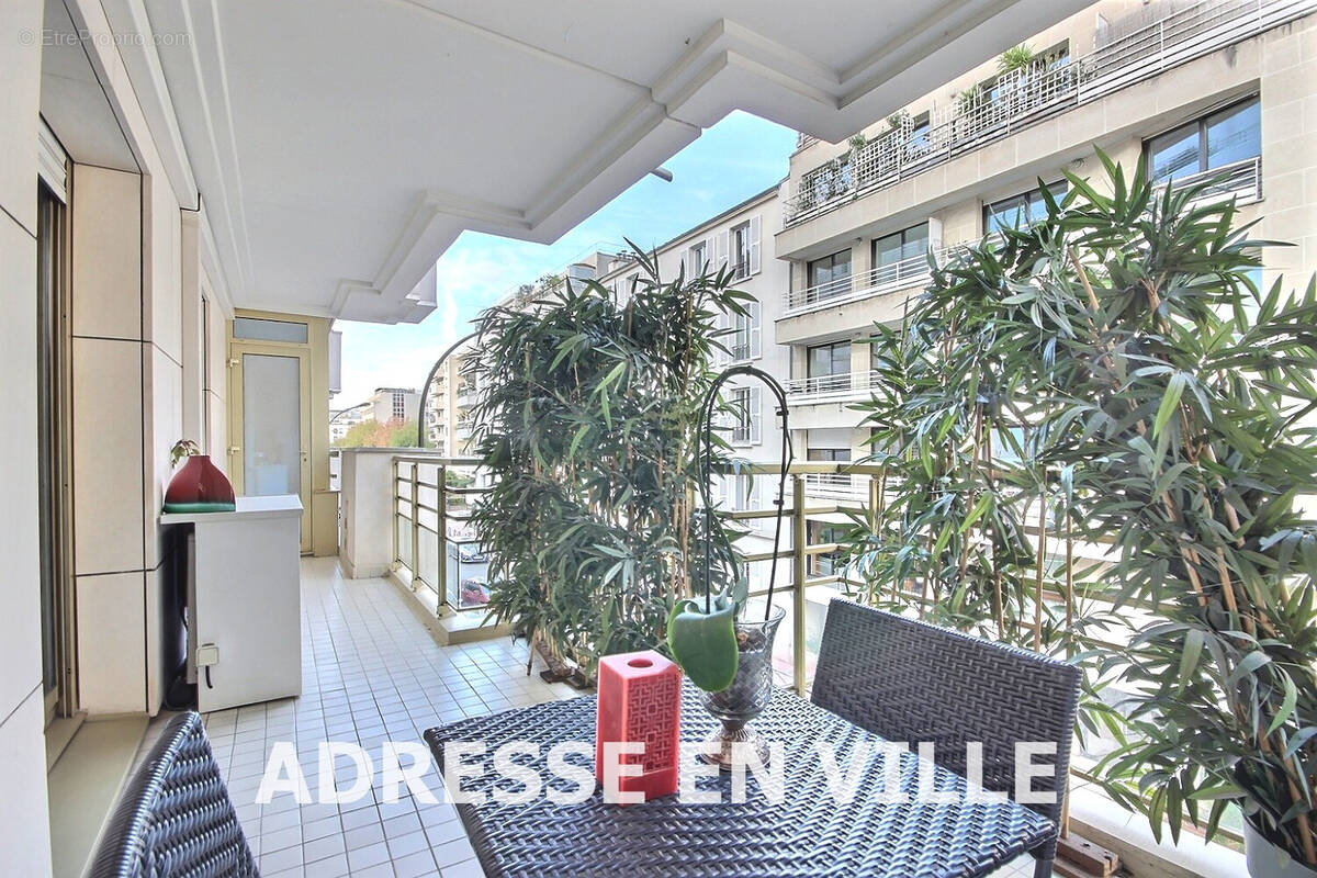 Appartement à LEVALLOIS-PERRET