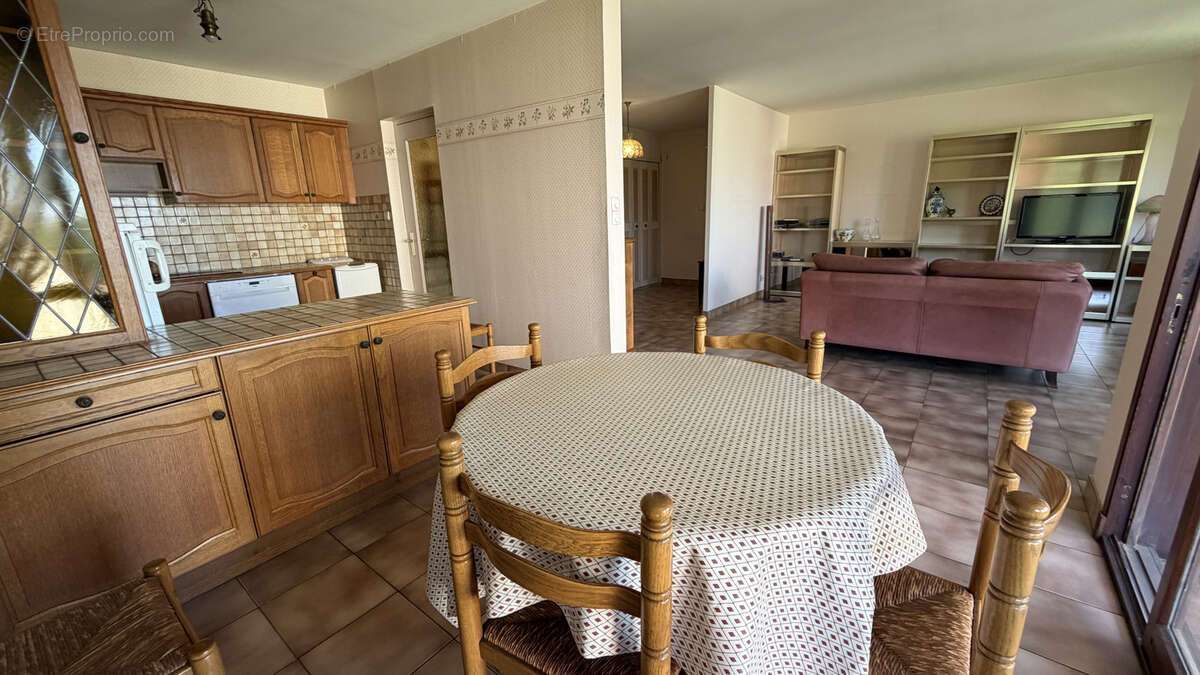 Appartement à ROCHE-LA-MOLIERE