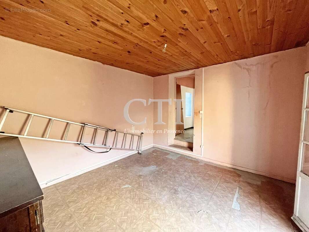 Maison à VAISON-LA-ROMAINE