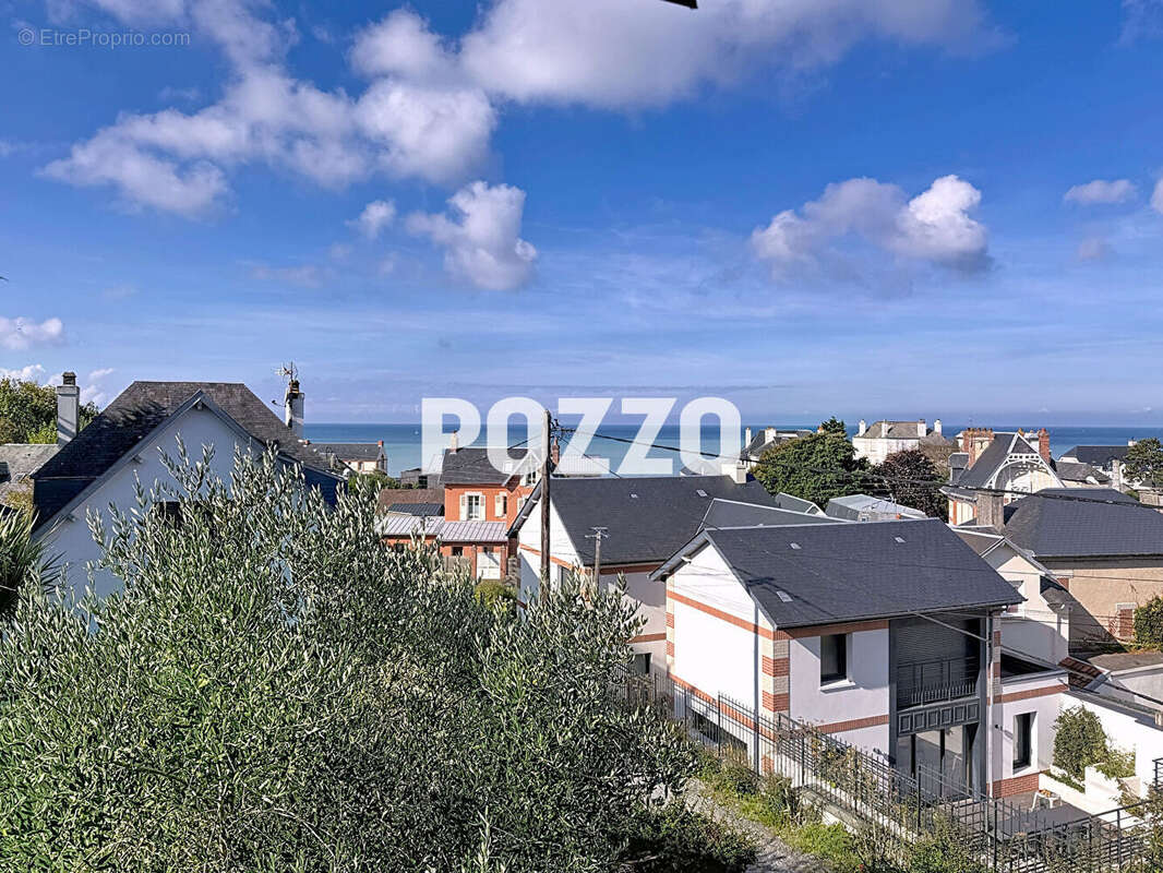 Maison à SAINT-PAIR-SUR-MER