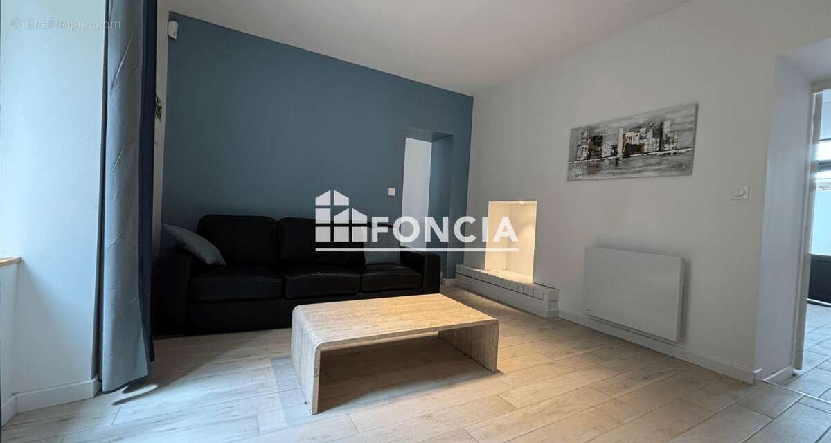 Appartement de Type 3 entièrement restauré - photo 2
