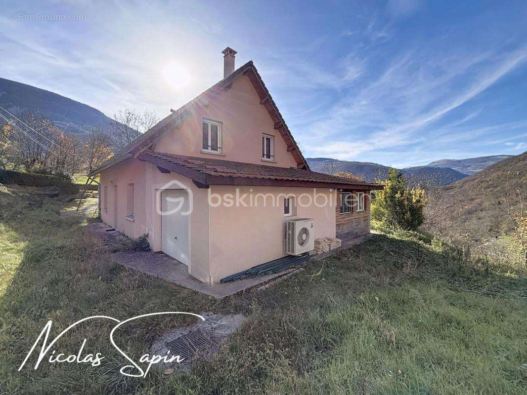 Maison à SECHILIENNE