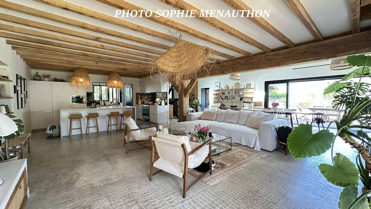 Maison à SAINT-MARTIN-DE-SEIGNANX