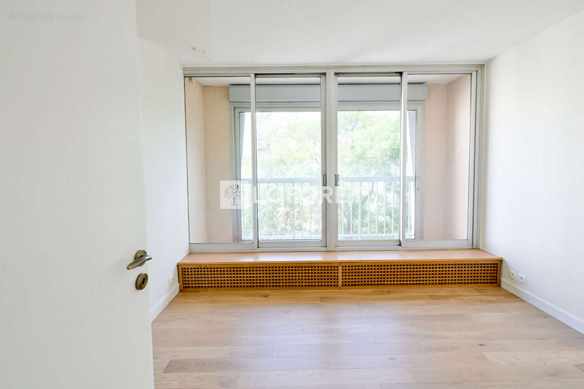 Appartement à PARIS-20E