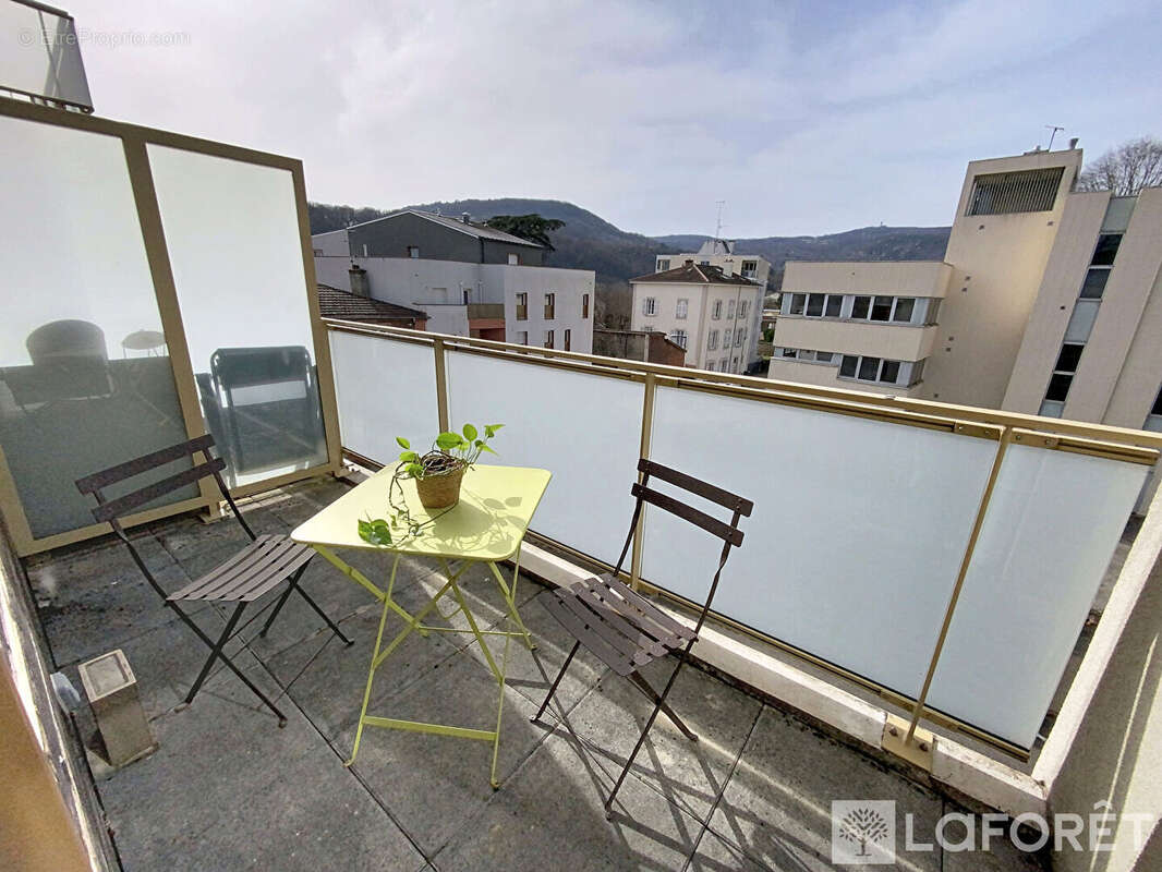 Appartement à CALUIRE-ET-CUIRE