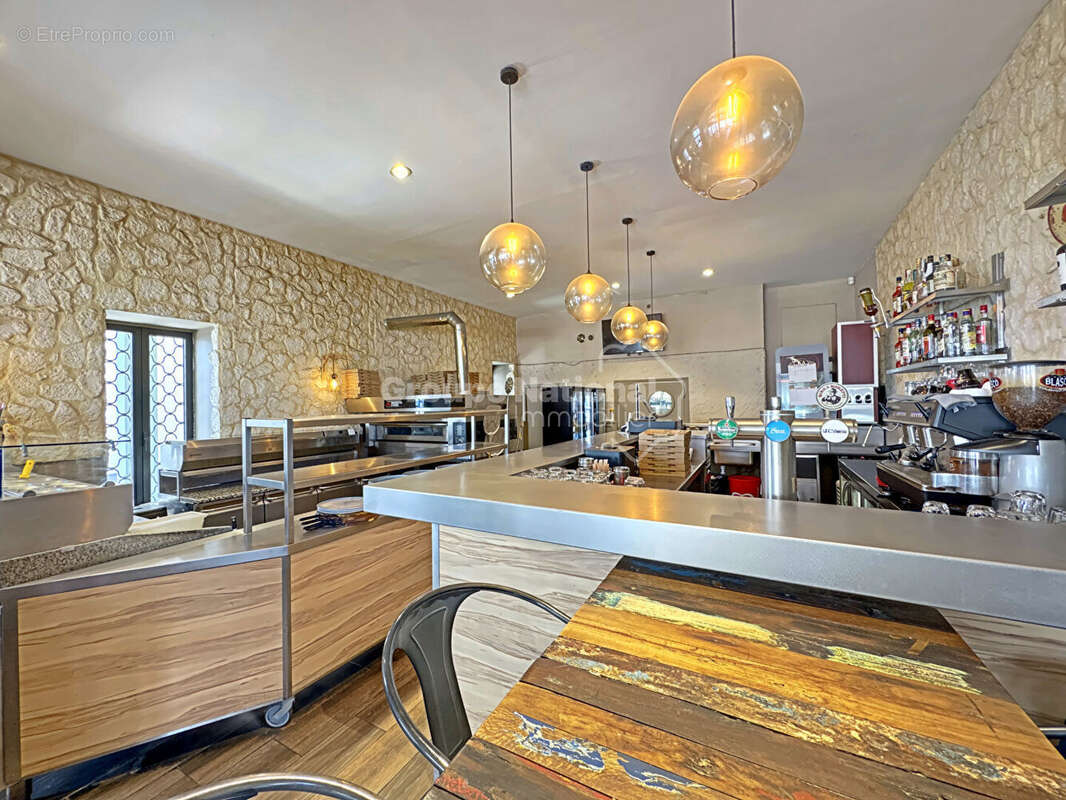 Commerce à PALAVAS-LES-FLOTS