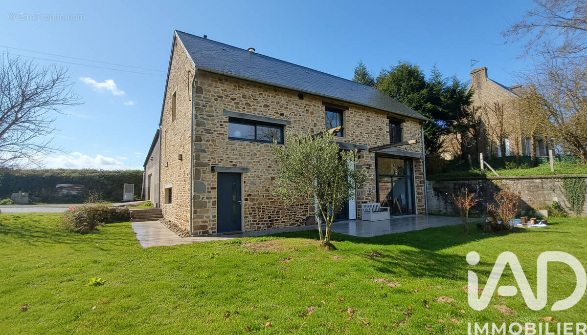 Photo 1 - Maison à BACILLY