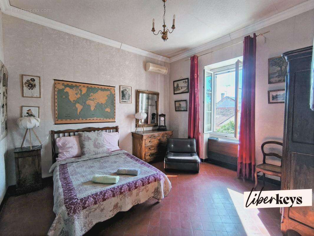Maison à LE PONTET
